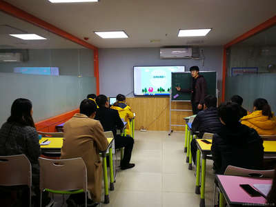 臨沂商城小圖釘教育咨詢服務部 以專業(yè)咨詢助力學子成長